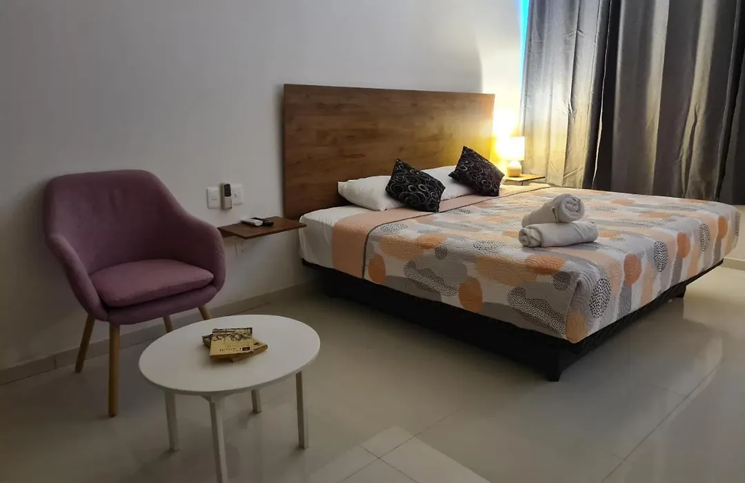 Suite Near From The Beach And Rooftop Ocean View 104-1
