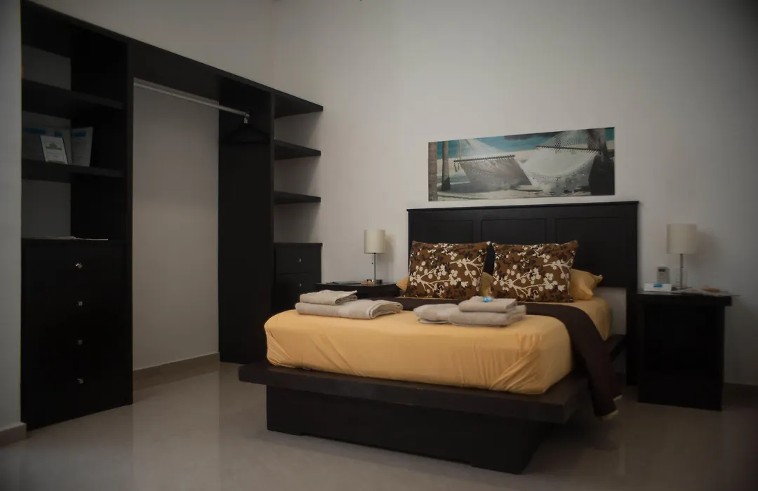 Casa Felicidad B&B Room & Kitchen-1