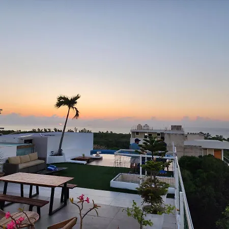 Suite Near From The Beach And Rooftop Ocean View 02-3