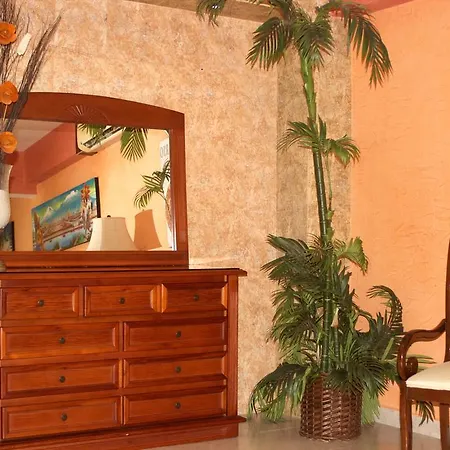 B&B Villa Hibiscus-3